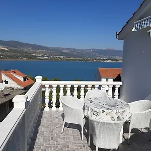 https://apartment-ivica-trogir-21224.splithotels.org